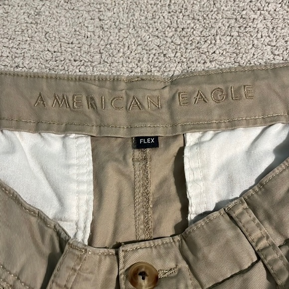 Men’s American Eagle Flat Front Shorts - Picture 3 of 5